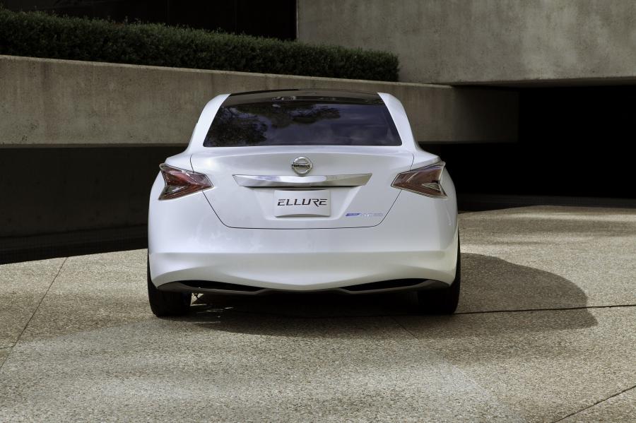  Nissan Ellure Concept 2010 года  (фото 38 из 52)